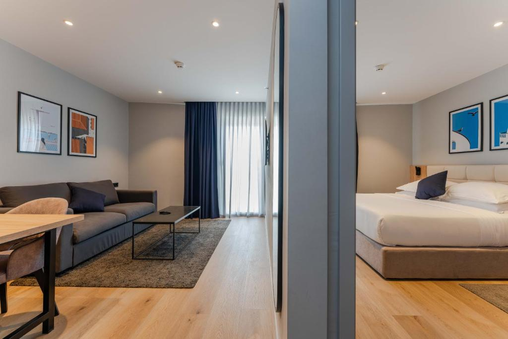 Hotel Amare