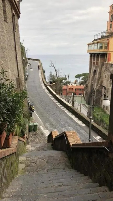 Rosy Monolocale nel Centro Storico di Torre Annunziata di Fronte Scavi Oplonti