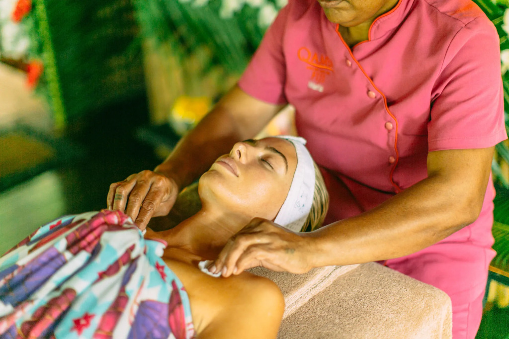 Qamea Resort and Spa