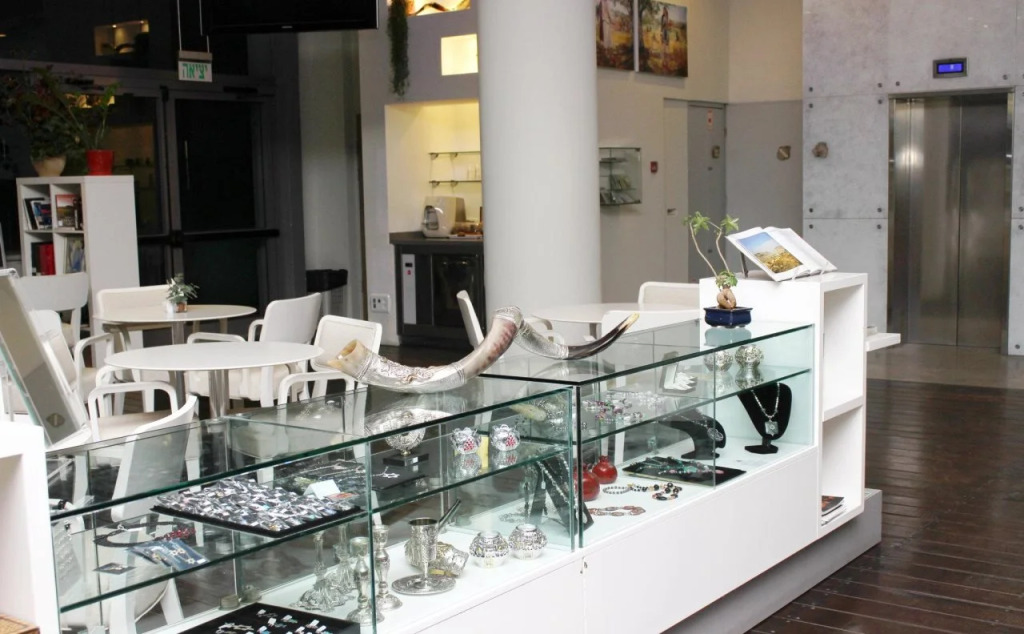 Hotel Poli Urban By AFI Hotels