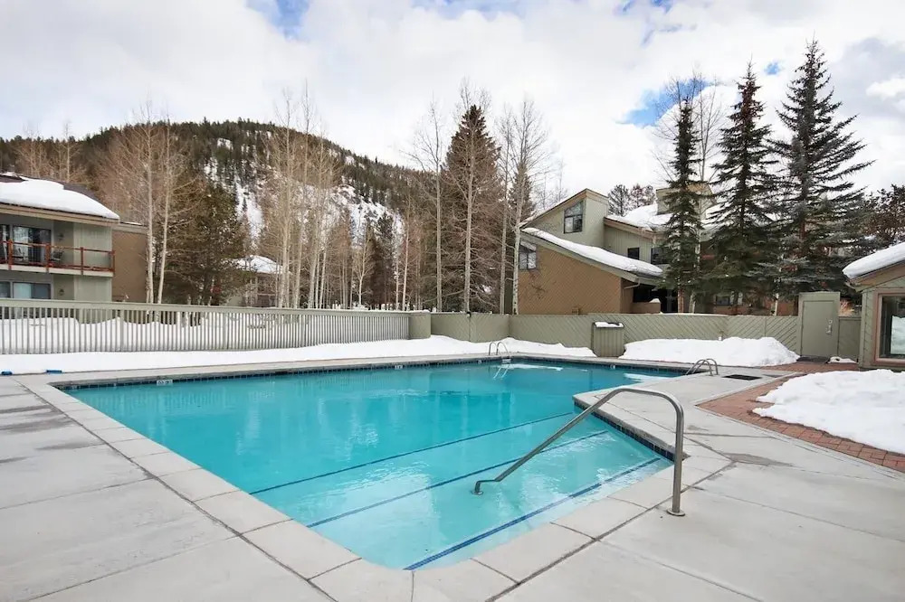 1196 Flying Dutchman 1 Bedroom Condo by RedAwning