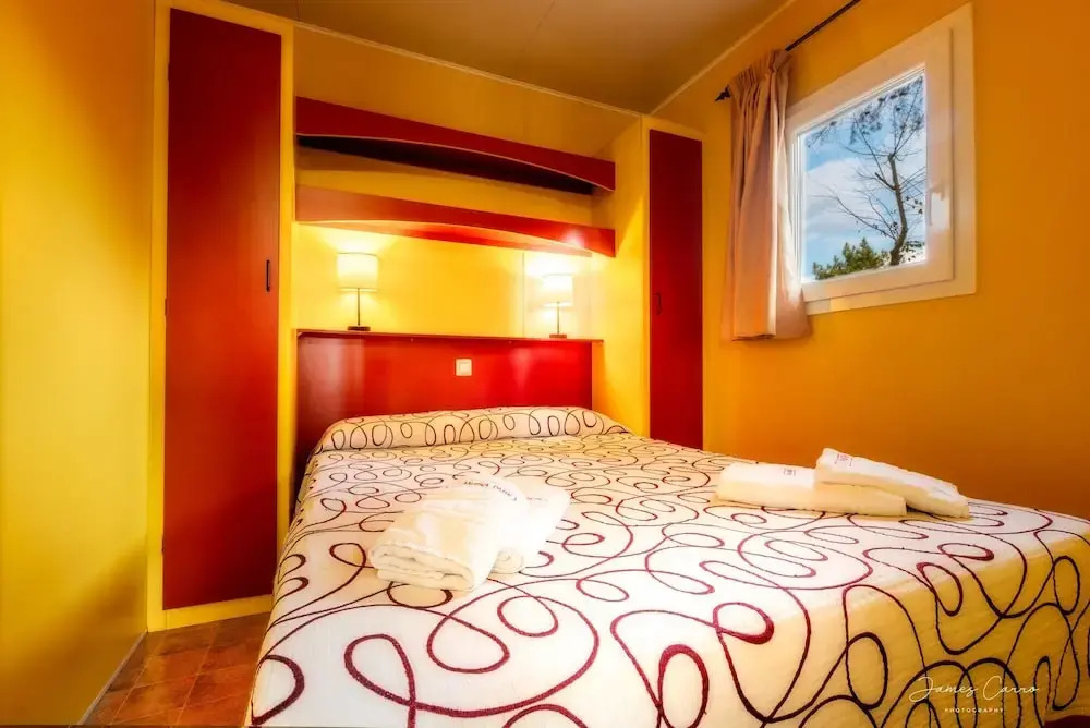 Chalet With air Conditioning on Beautiful Park