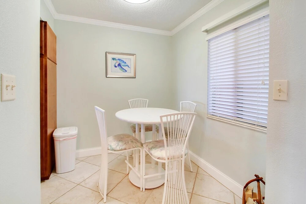 Land's End 304 Building 10 Beachfront Condo With Updates!