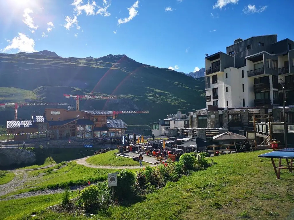 Studio 4pax Val Claret centre, skis aux pieds