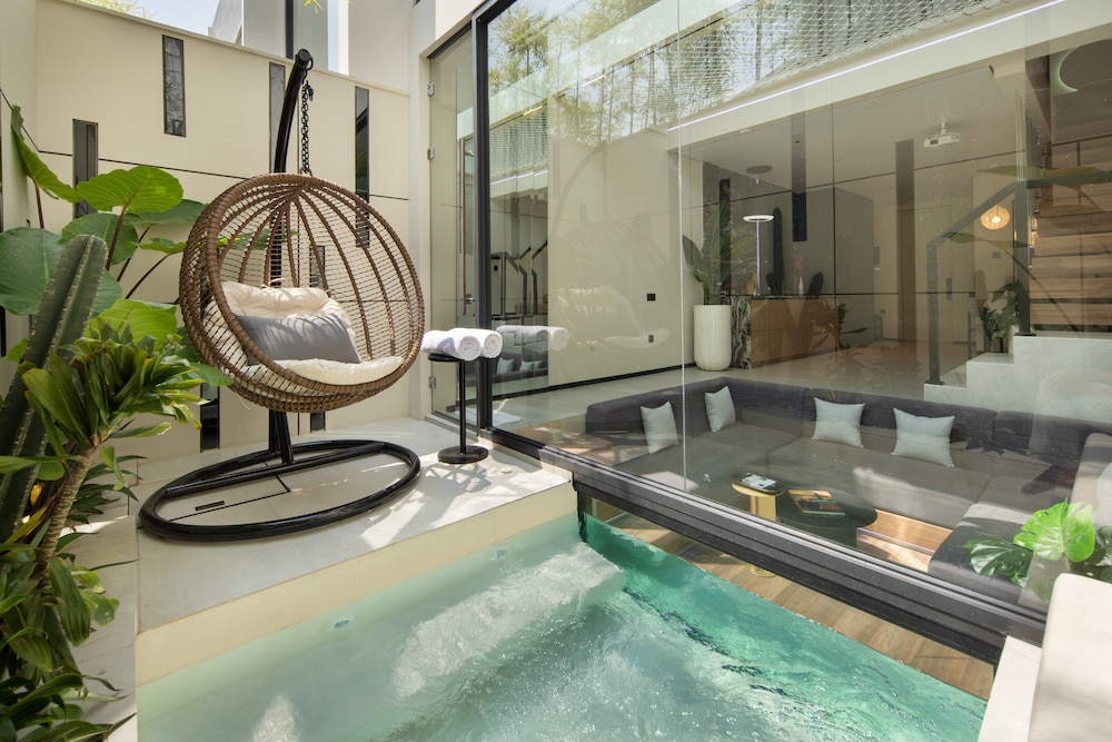Echo Beach Villas 6