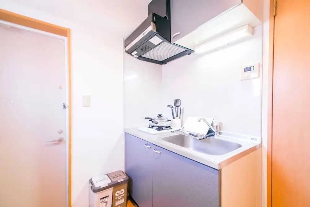 Residential Hotel Amika-F Sangenjaya 303