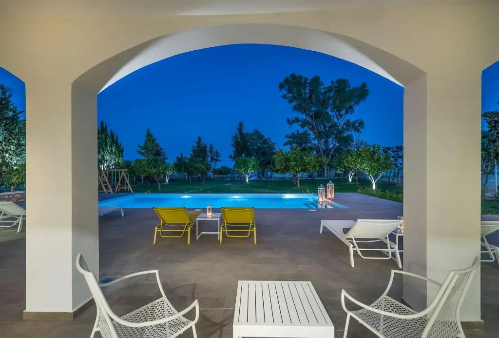 Rivazzurra Beachfront Luxury Villa