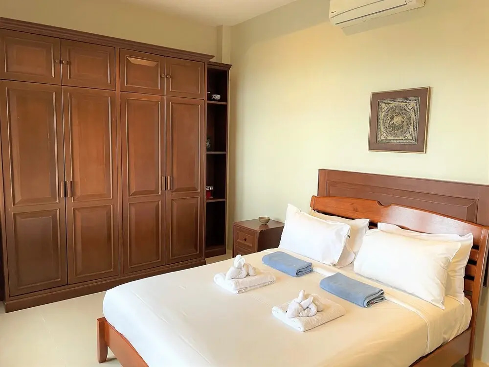 Sea view private pool villa in Patong
