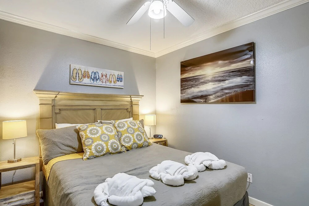 Victorian 9326-Deja Blue - 1 Br Condo