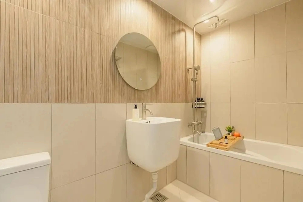 Hotel Daun Guri