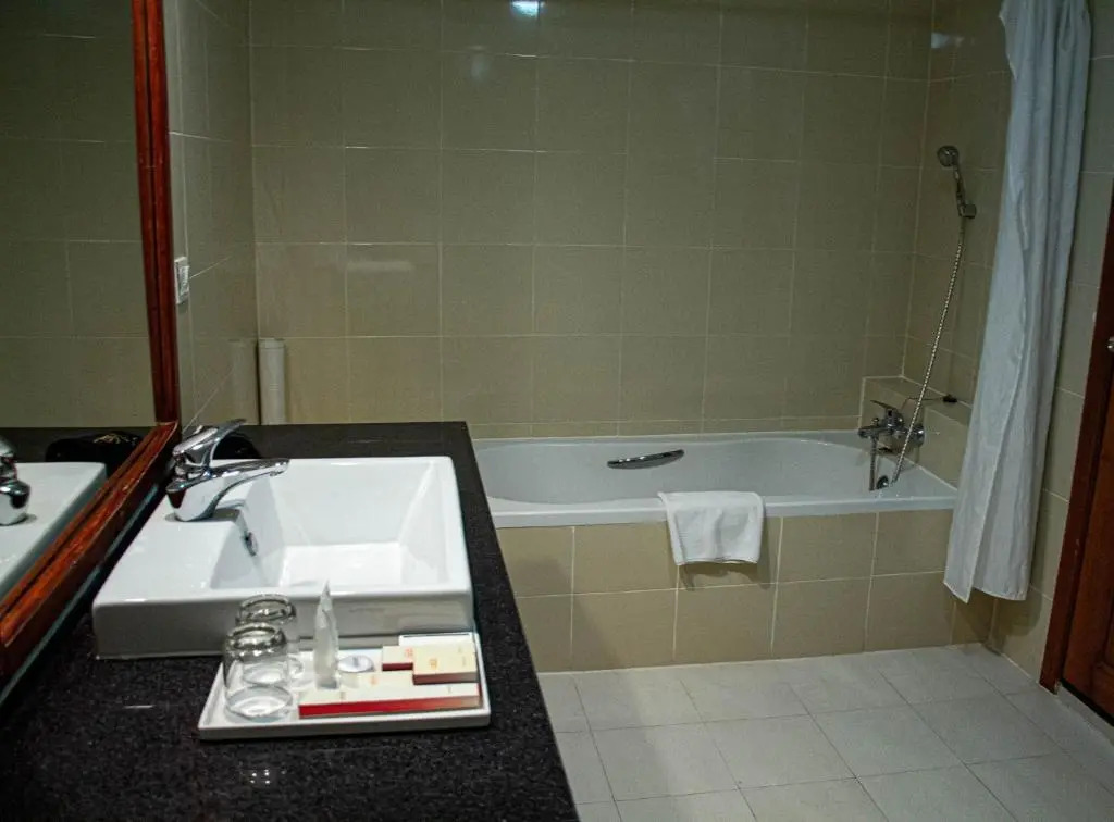 Pursat Riverside Hotel & Spa