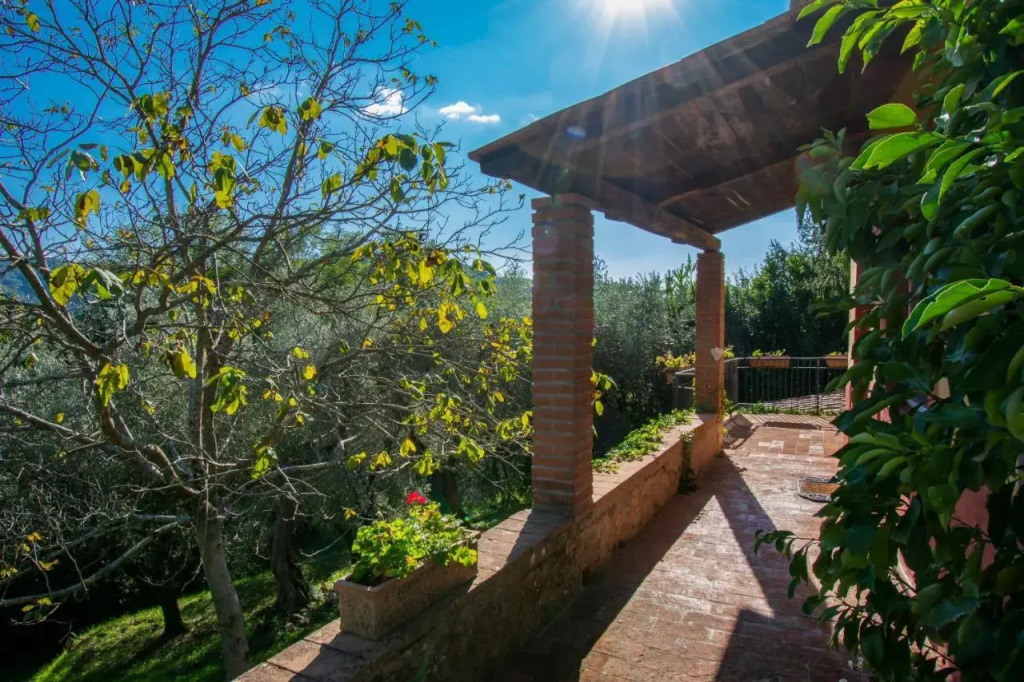 ALTIDO Great House with Garden, Pool & Mountains View