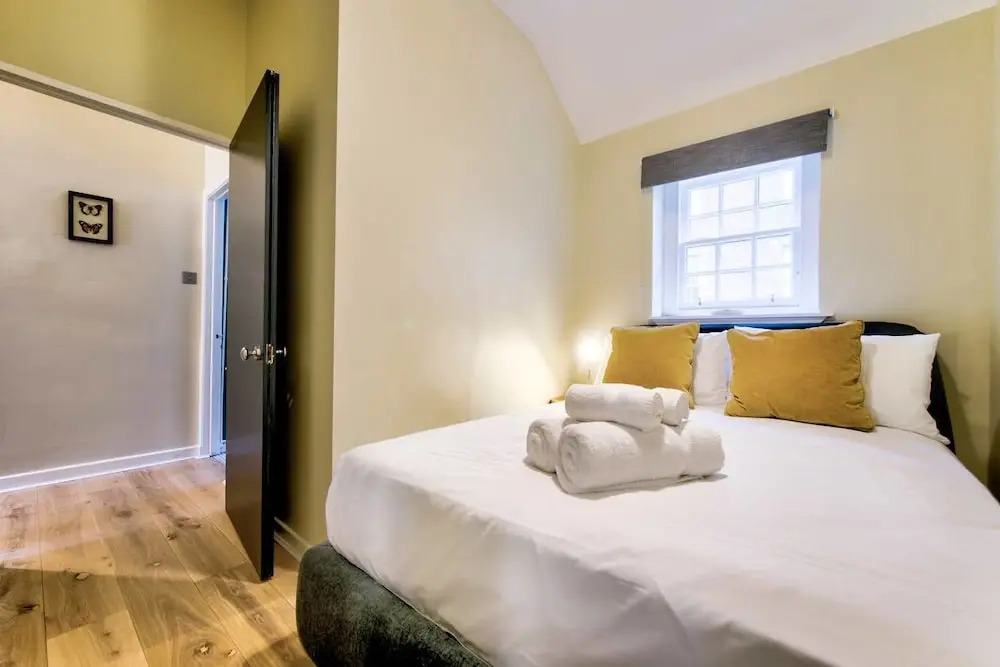 Quiet Mews House In The City Centre