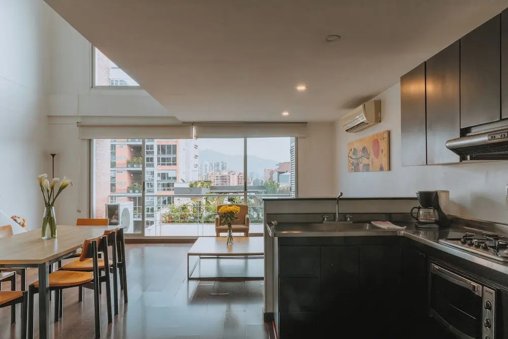 Travelers Orange Suites