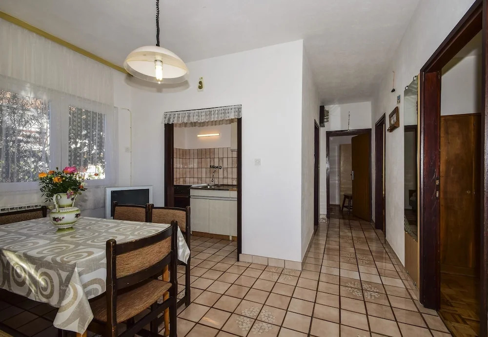 Apartments Milenko / Three Bedrooms A2