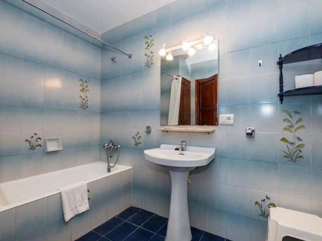 Casa Lucia - 2 bedroom family villa with large spacious pool area - Sea views