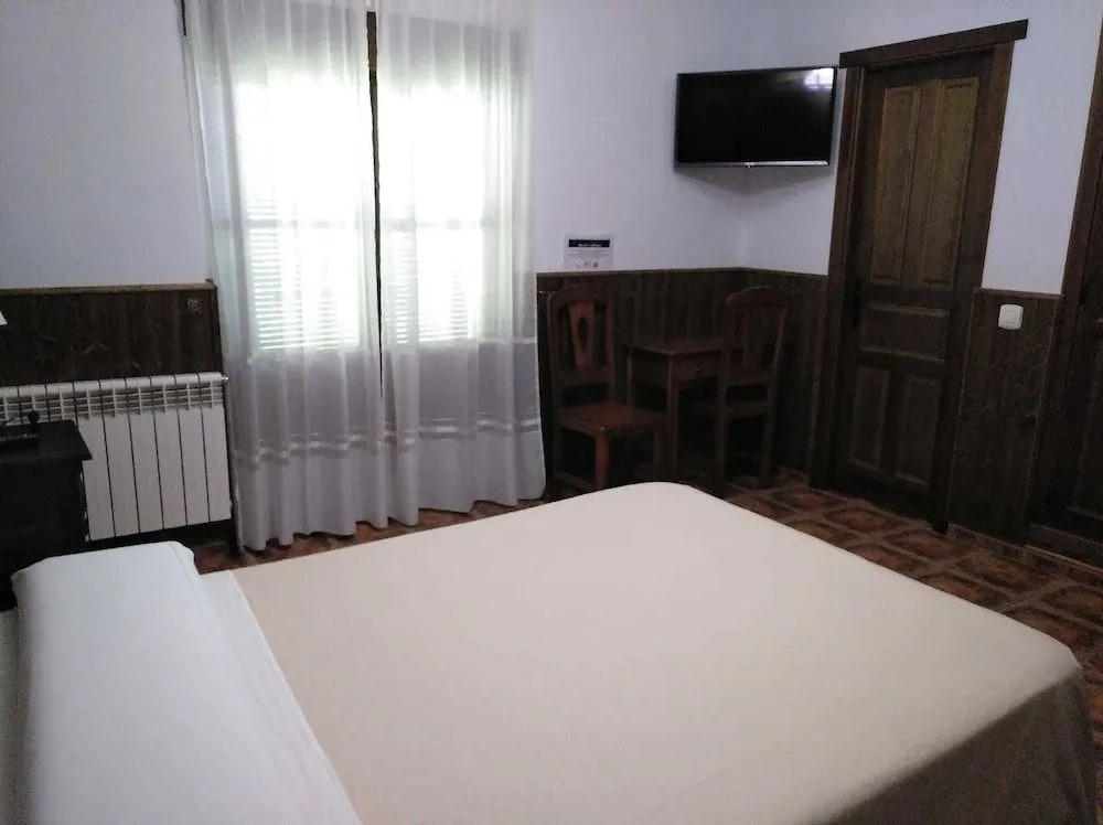 Casa Rural Peña Falcón en Monfragüe hasta 15 personas