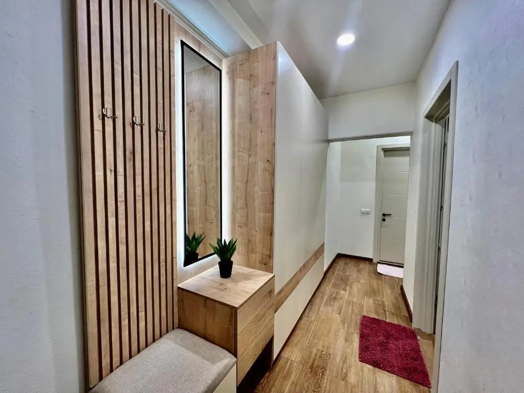 New Apartment Near Holiday Inn
