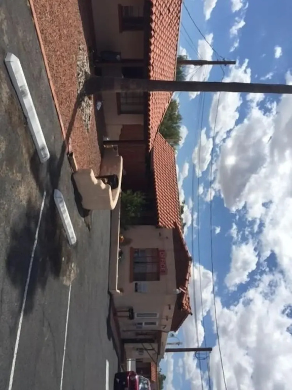 Sunland Motel