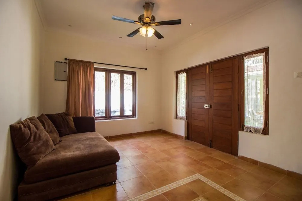 OYO Home 11542 Spacious 3BHK Villa Assagao