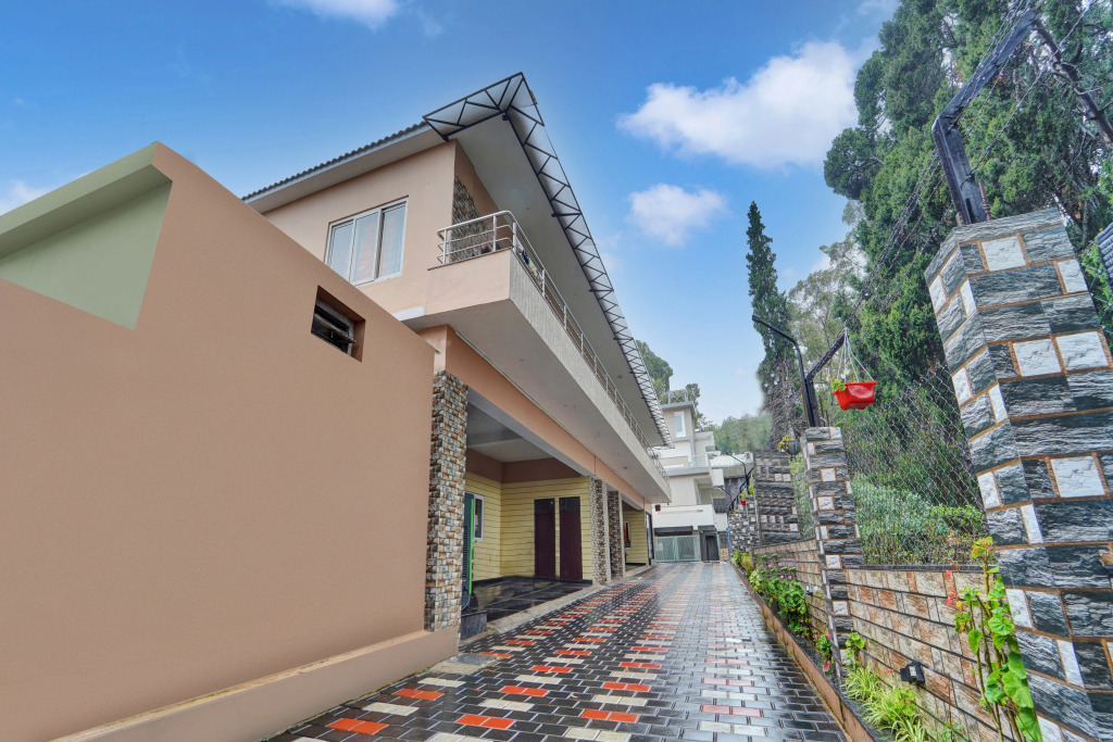 OYO 78034 New Star Cottages