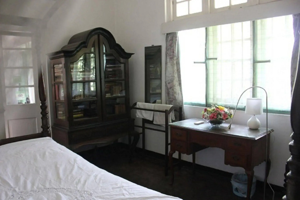 Vista Chelsea Gardens BnB
