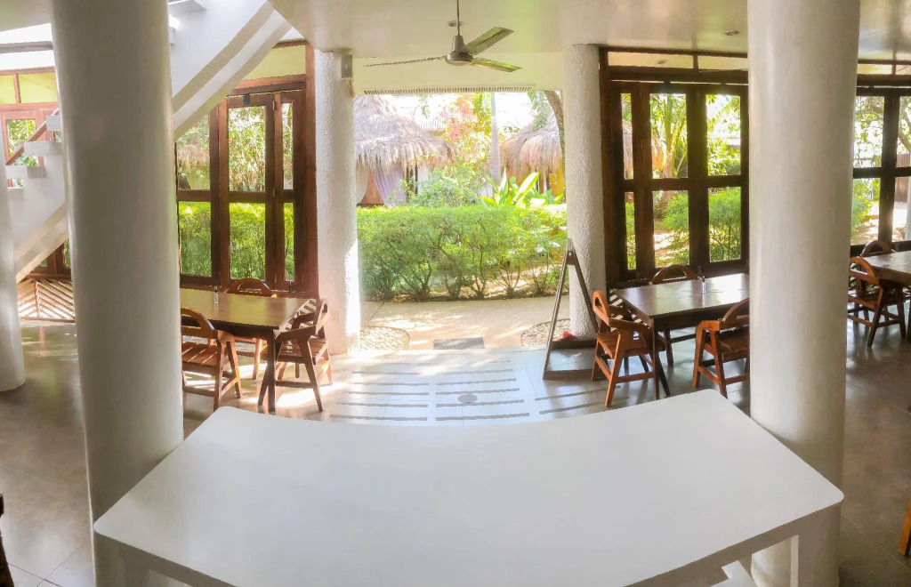 SunzEn Palawan, Resort