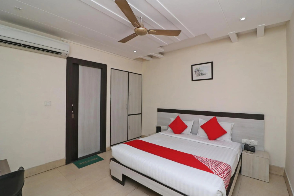 Hotel Mandiram