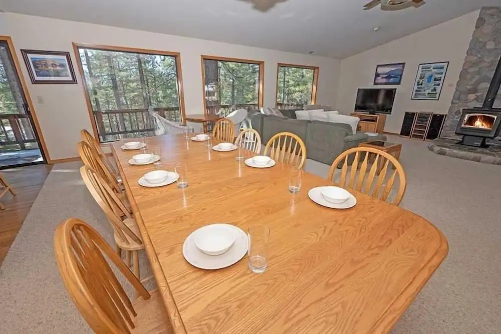 2293 Marshall Trail 4 Bedroom Home by RedAwning