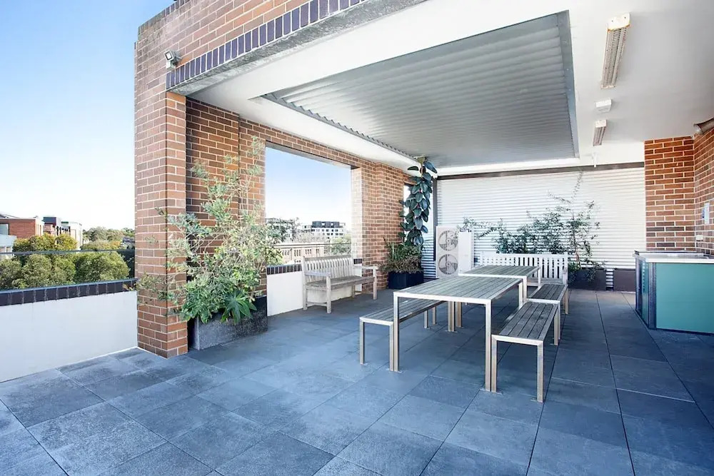 Stylish Studio With Balcony Near Darling Square