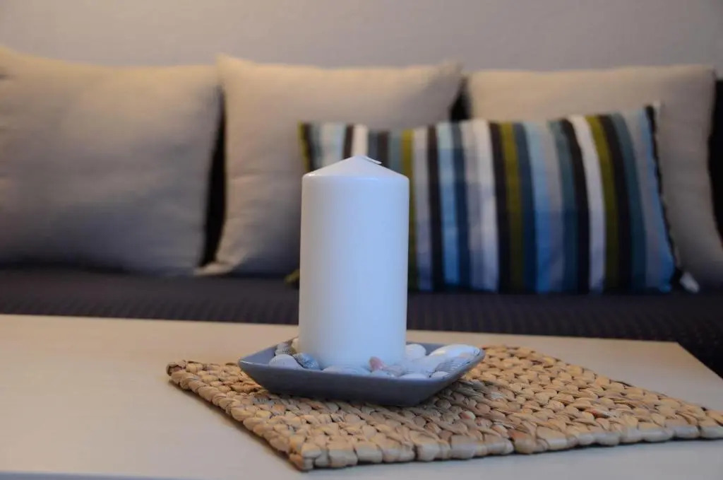2-Zi-Ferienwohnung-Mueritzblick-direkt-am-Seeufer-perfekte-Lage-barrierefrei