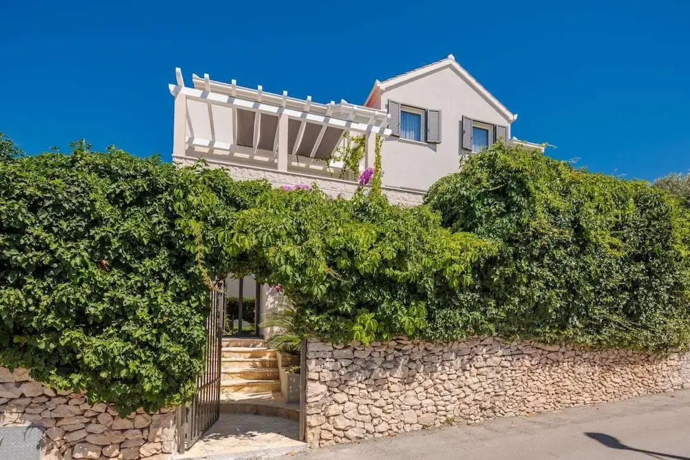 Apartment Oaza - Three Bedroom Apartment With Terrace and Sea View