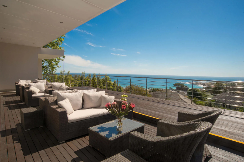 Blue Emerald Villa - Heated Pool