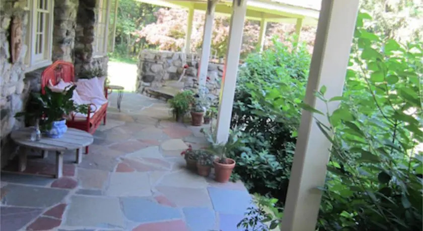 North Salem Country House