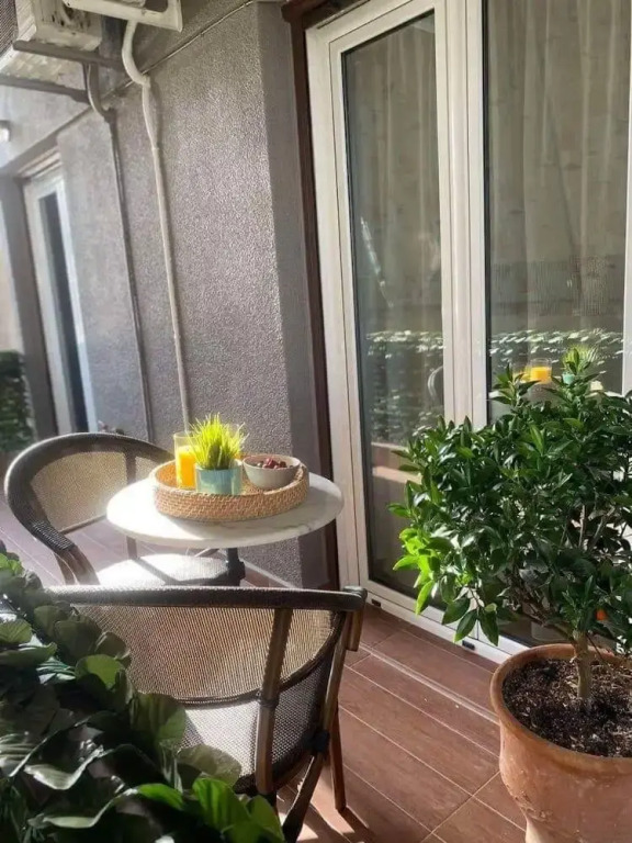 Lovely Apartment- At017