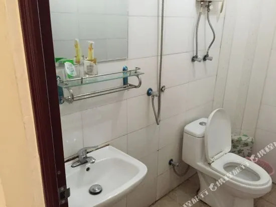 Lingdian Hostel