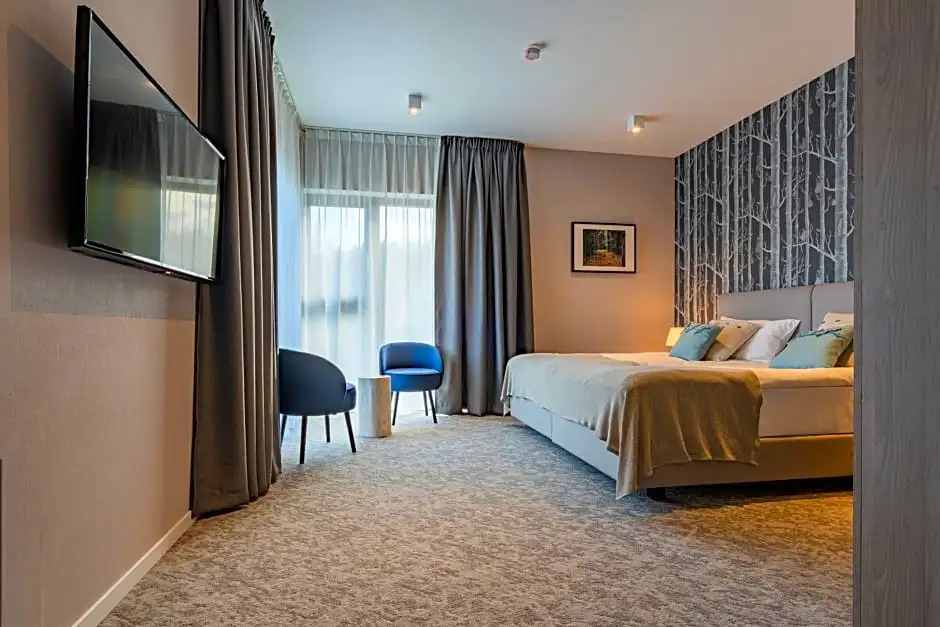 Hotel Odpocznia Resort i Las