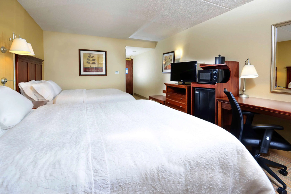 Hampton Inn Raleigh Capital Blvd North