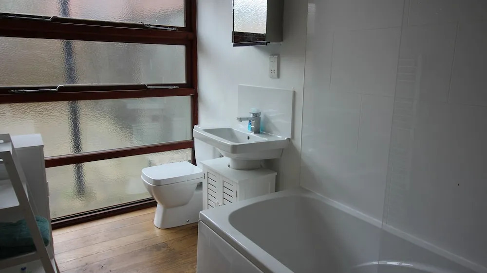 York Road Apartment