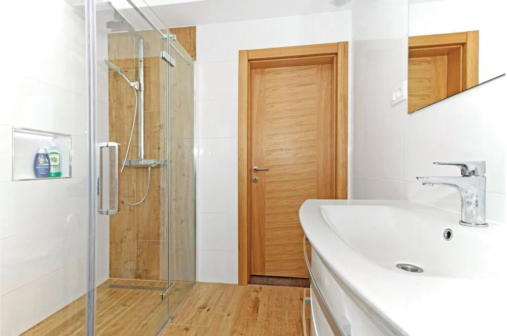 Amazing Home in Vodice With Wifi and 3 Bedrooms