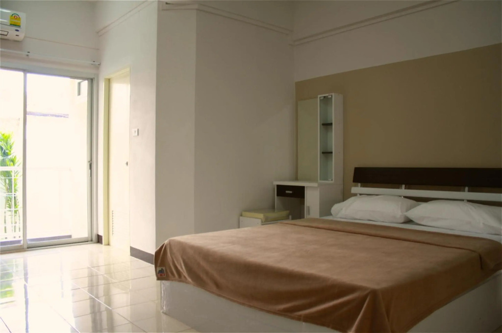 Baanbudsarin Apartment