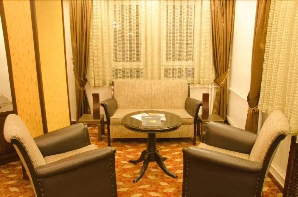 Kircuval Hotel
