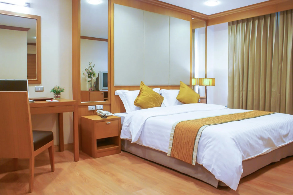 Pacific Park Hotel