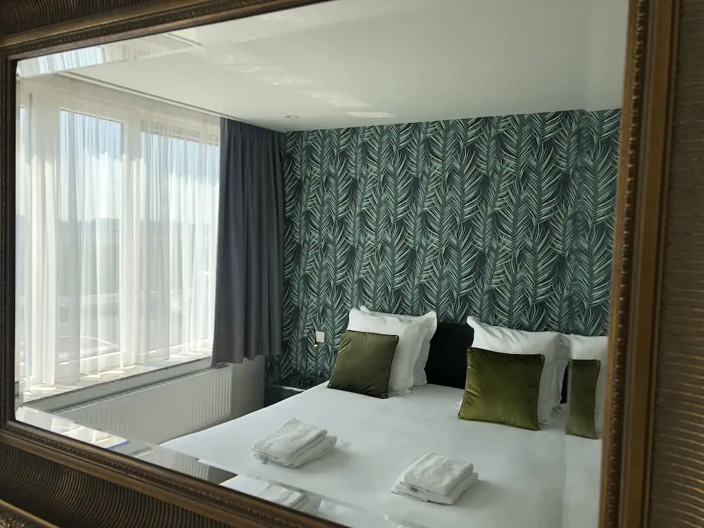 Hotel Acropolis " Op het sportiefste park van de kust "