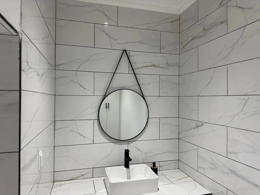 Boutique Hotel-Style Room In Ferndale-B2