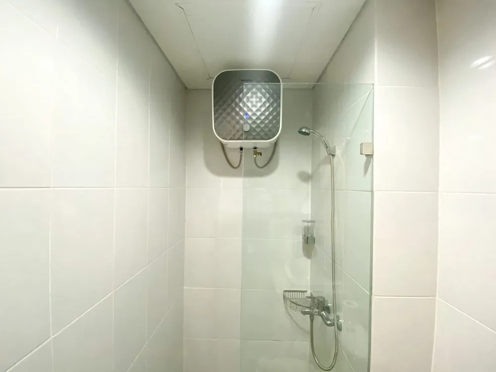 Great Choice And Comfort Stay 2Br At Patraland Urbano Apartment