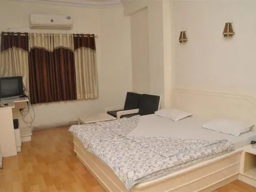 Vandana Hotel