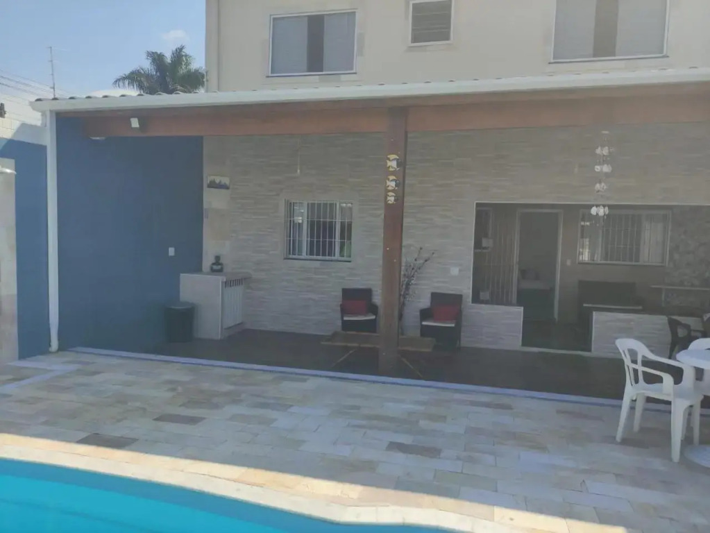 Sua casa de lazer em Caraguá