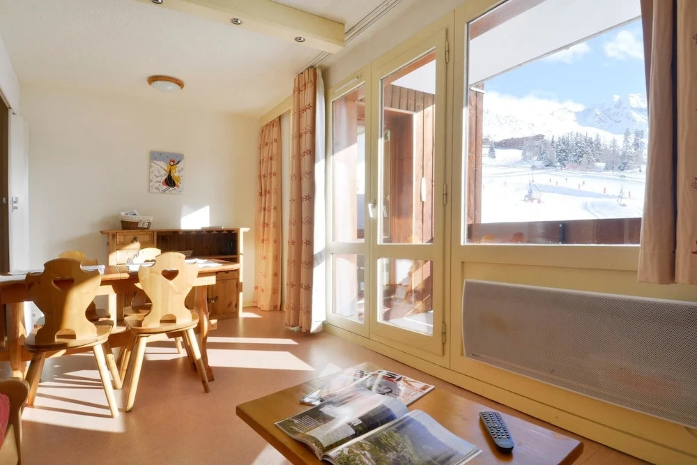 Residence Saintjacques Studio on the Slopes for 4 People of 28 mÂ² Rs105