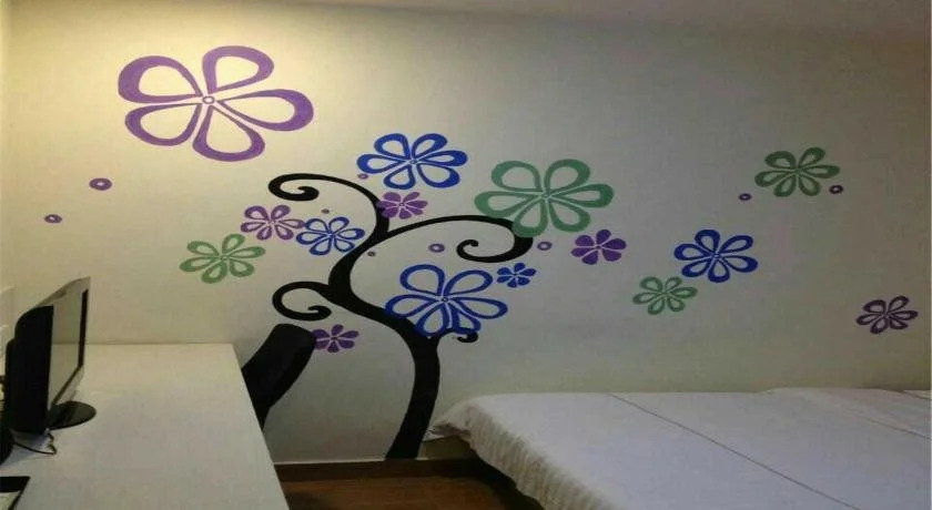 e Home Hotel Nanzhou Railway Staion